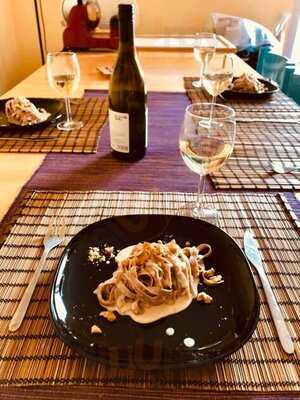 Eatwith: Timoti Of Berlin