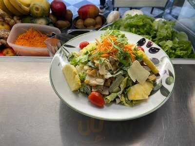 Saju Salad & Juice