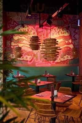 Vegan Junk Food Bar - Cologne