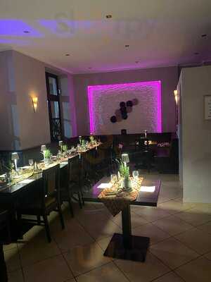 Mekan Restaurant & Bar