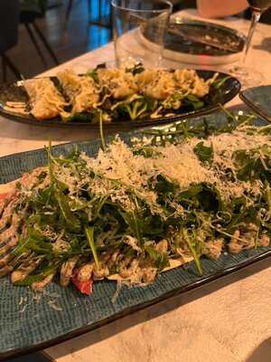 Bar & Restaurant No.2