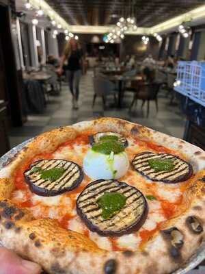 Chiaia Bar & Restaurant