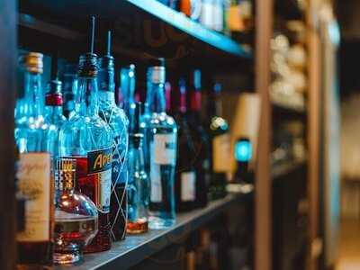 Gioia Enoteca Bar & Restaurant