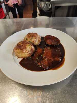 Paulaner Wirtshaus In Zurlauben