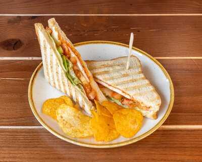 Metropolis Urban Bistro