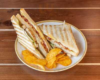 Metropolis Urban Bistro