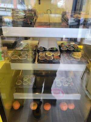 Momo Roll Frankfurt - Kornmarkt