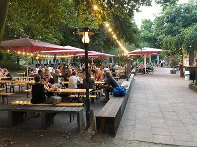 Biergarten Café Rosengarten