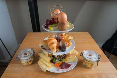 Lit Coffeebar & Bakery