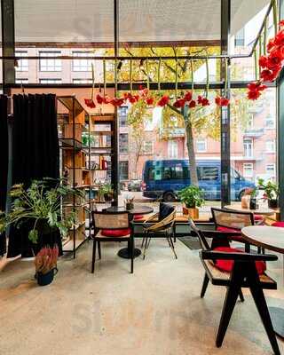 Madame Mai Restaurant