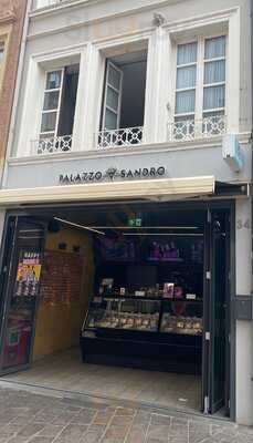 Palazzo Sandro / Eisdiele