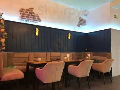 Curry & Cumin - Indian Kitchen & Bar