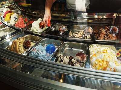 Eiscafe La Piazza Kg