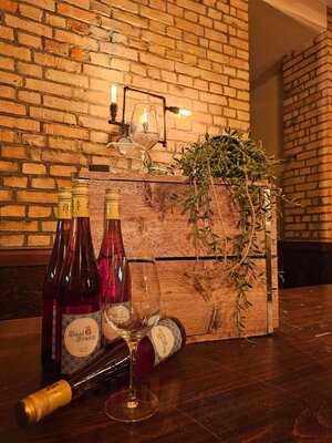 Campus Bar & Restaurant