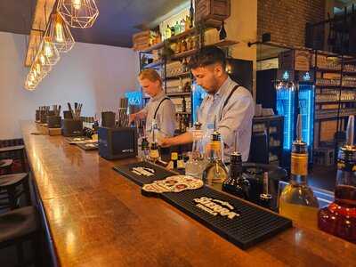 Campus Bar & Restaurant