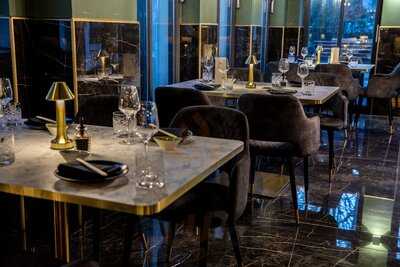 Milo Sushi & Steak Club