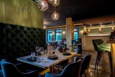 Milo Sushi & Steak Club