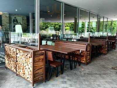 The Bulldog - Burger & Barbecue Bar