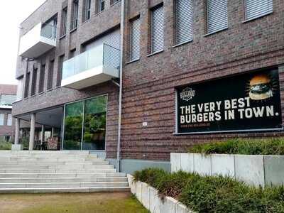 The Bulldog - Burger & Barbecue Bar