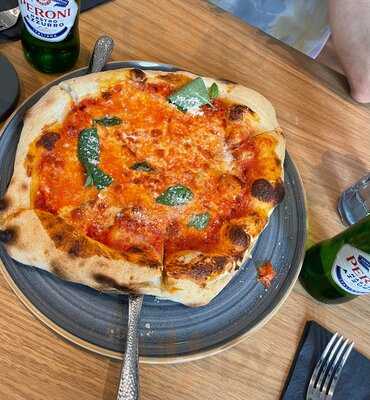 Felix. Pizza | Pasta | Pinot