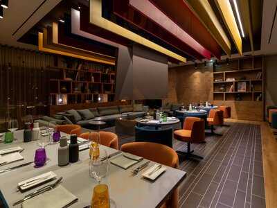 The Roof Restaurant, Bar & Lounge