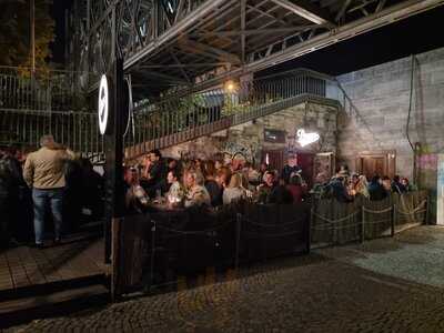 Boazn - Öffentliche Bedürfnisanstalt