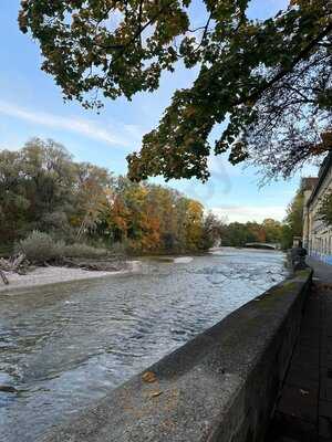 Boazn - Öffentliche Bedürfnisanstalt
