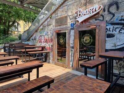 Boazn - Öffentliche Bedürfnisanstalt