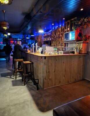 Columbus Cocktail&lounge-bar.