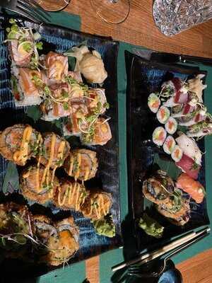 Ha Vy Restaurant Asian Fusion & Sushi