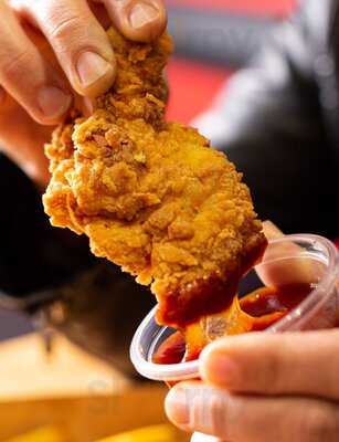 Alzad Crispy Chicken