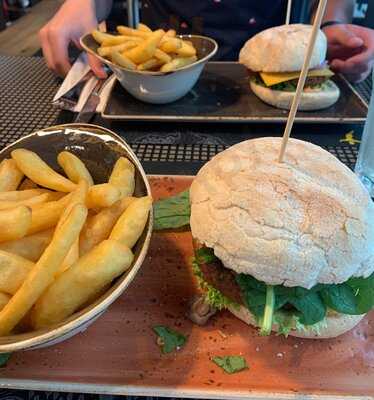 Peter Pane Burgergrill & Bar - Hamburg Bleichenhof