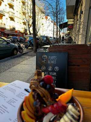 Plants & Cakes  Berlin