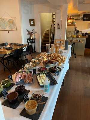 Juliette Cafe & Brasserie