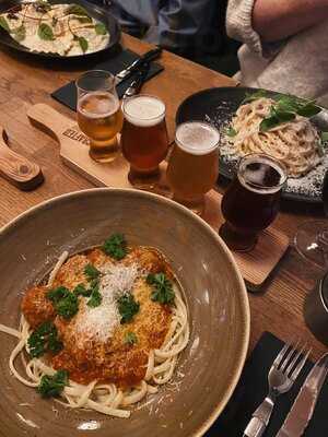 Cafe & Restaurant Nero