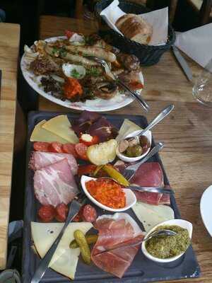 Kroatisk Vin & Tapas Bar