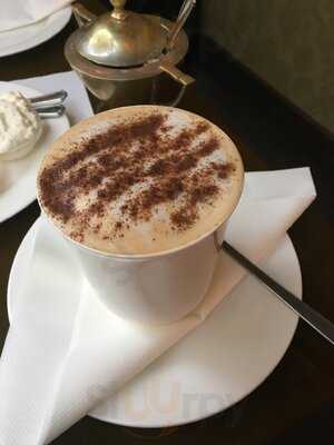 A. C. Perch's Thehandel