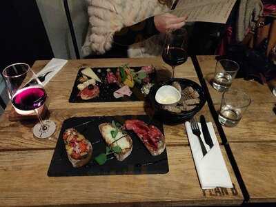 Plan B - Vin & Tapas