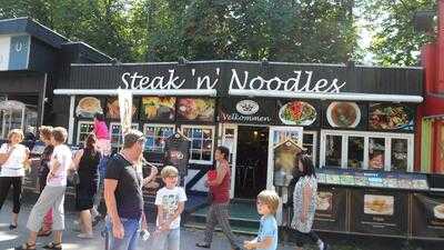 Steak'n Noodles