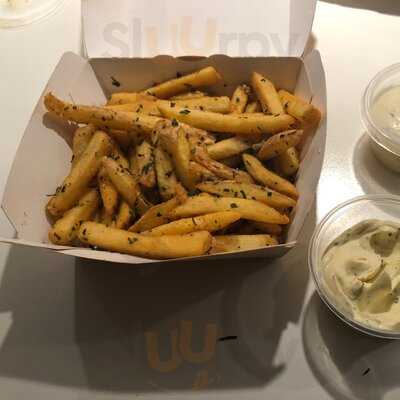 De Fyrretyve Røvere