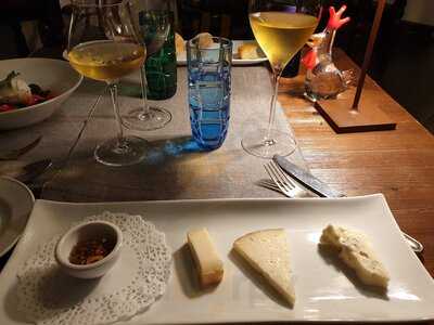 L'enoteca Di Mr. Brunello Restaurant & Wine Shop