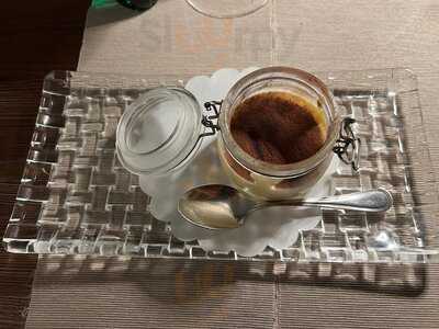 L'enoteca Di Mr. Brunello Restaurant & Wine Shop