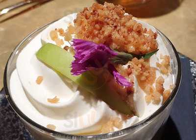 Backstage Bar & Restaurant