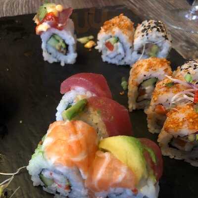 Bluefin, Restaurant & Sushi