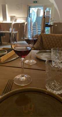 Malt Restaurant & Lounge