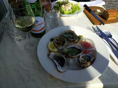 Himona Restaurant & Caffe