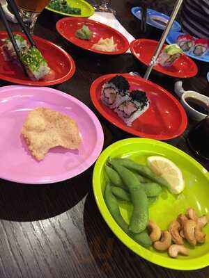 King's Running Sushi & Buffet