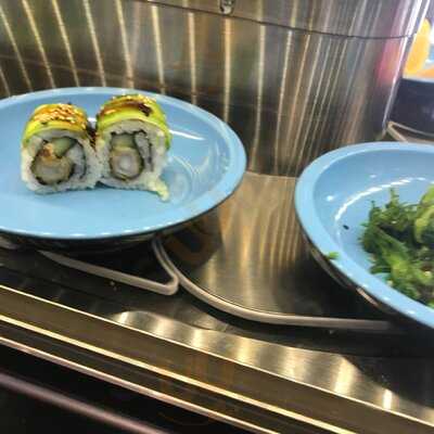 King's Running Sushi & Buffet