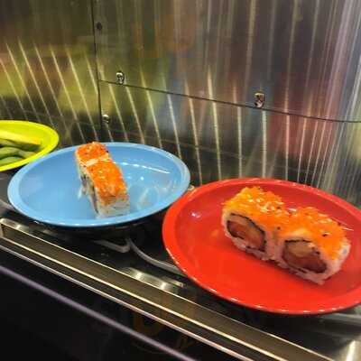 King's Running Sushi & Buffet