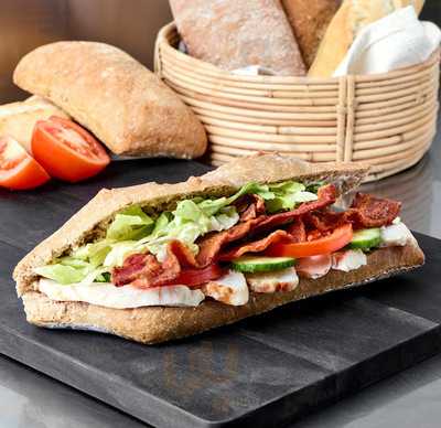 Dee Dee's Sandwiches